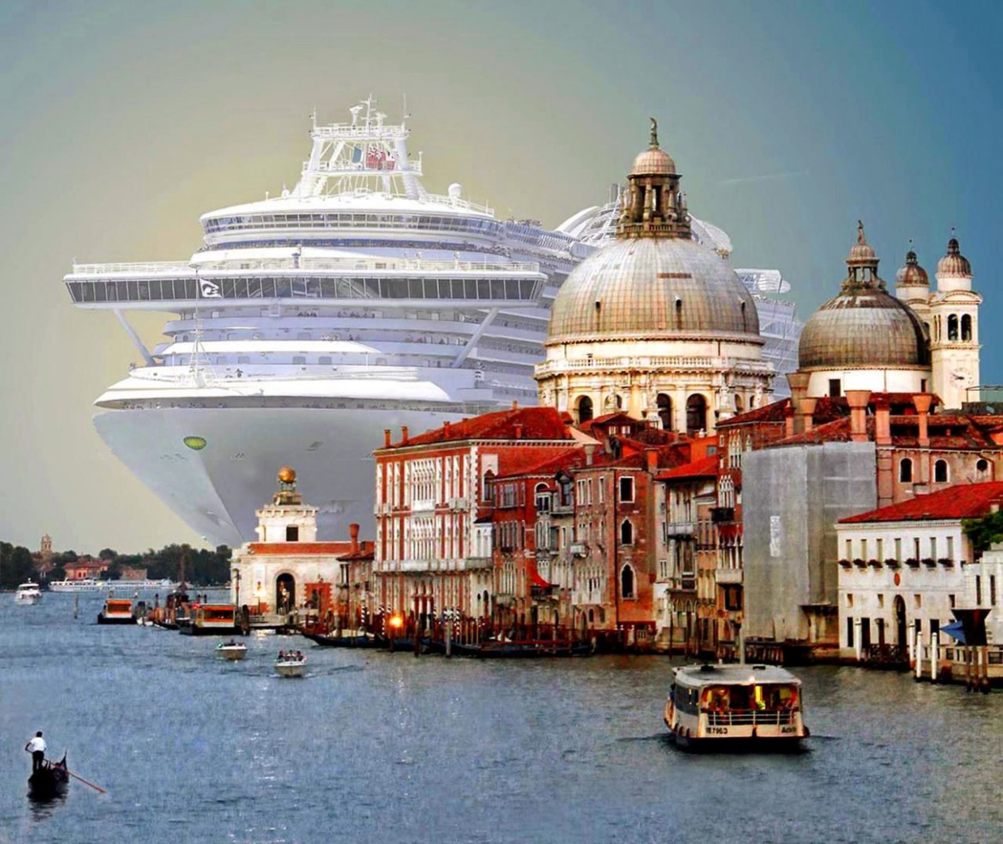 cruise ships in venice today
