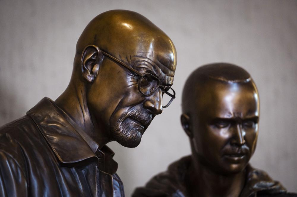 Breaking Bad Statues Of Walter White And Jesse Pinkman At The City Of Albuquerque