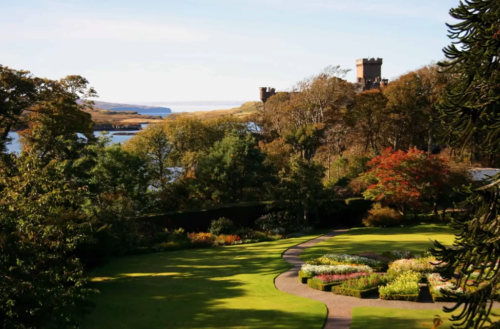  Unveiling the Magic of Dunvegan Castle on the Isle of Skye, Scotland