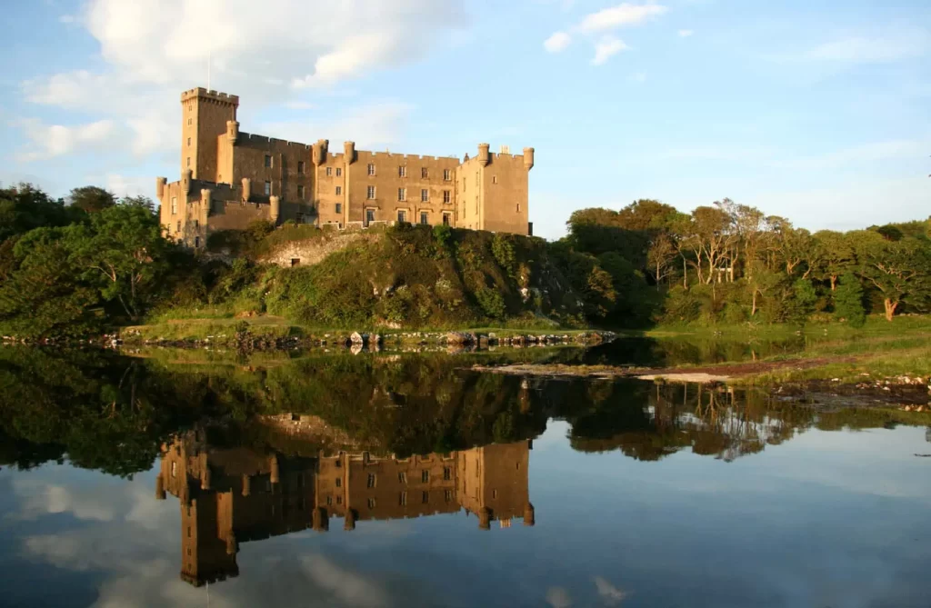  Unveiling the Magic of Dunvegan Castle on the Isle of Skye, Scotland